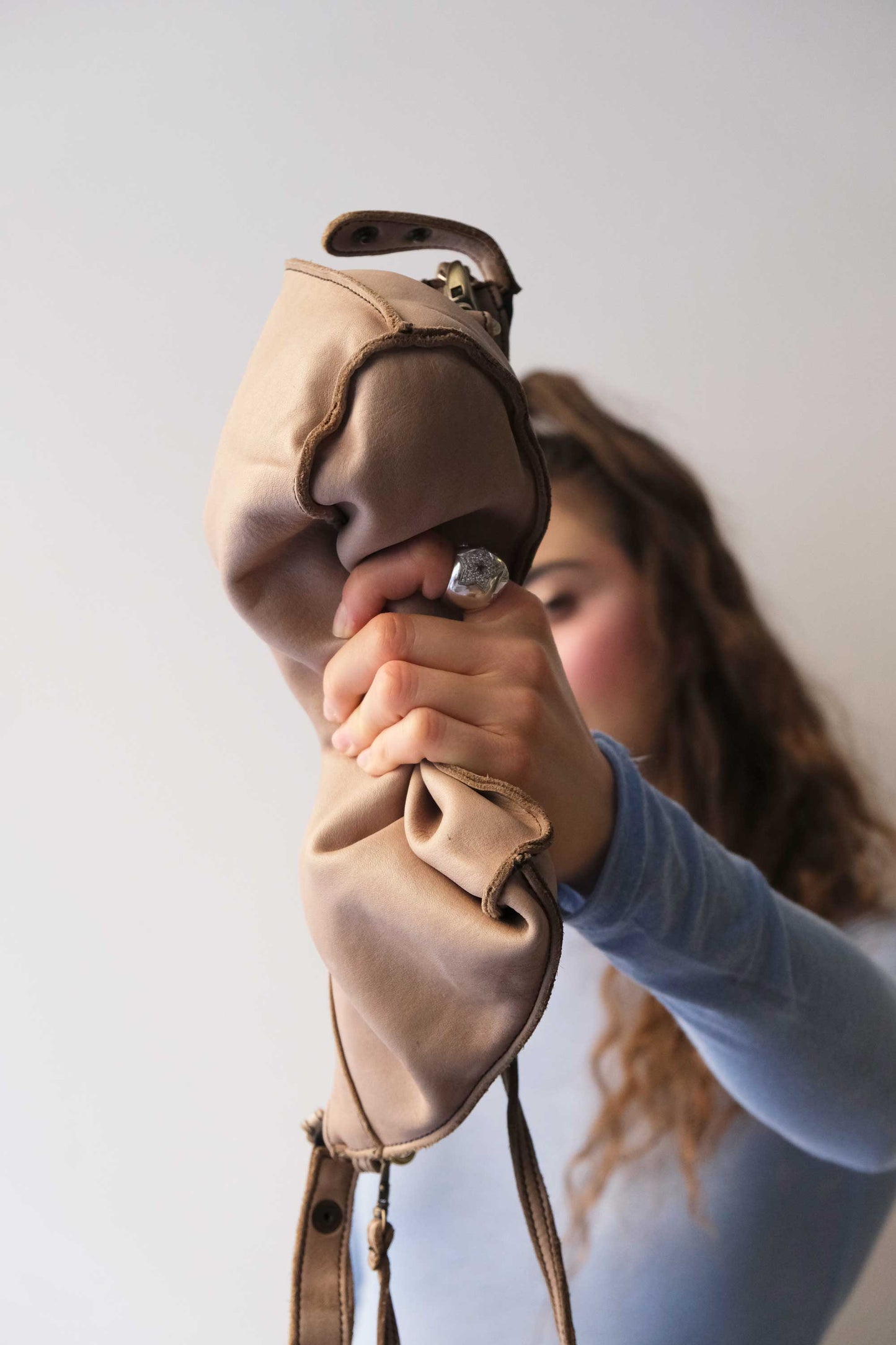 Rechi media hobo bag sand garment-dyed leather - Made in Italy -