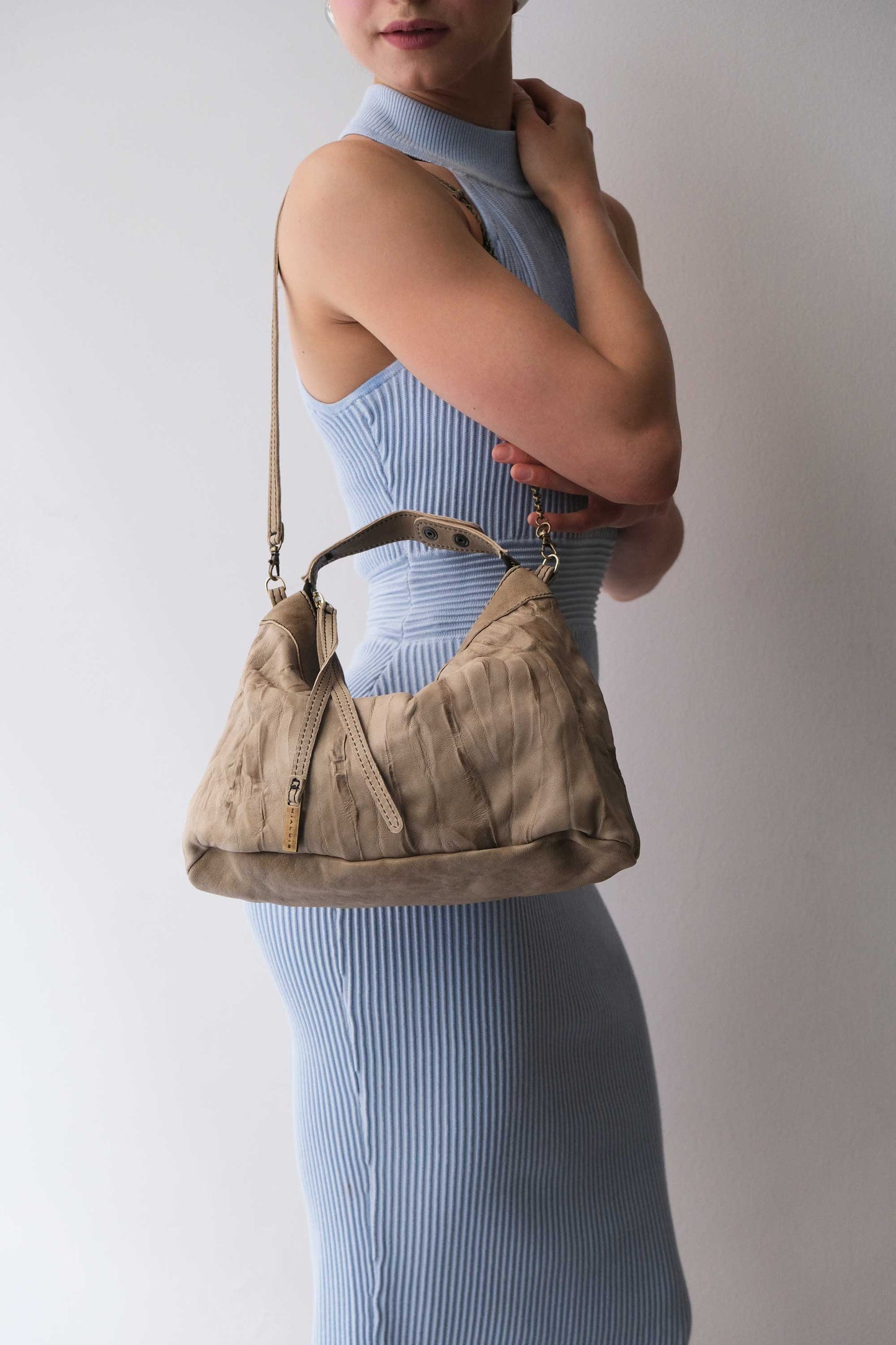 Chicca Media hobo bag in shark lomé nappa - Made in Italy -