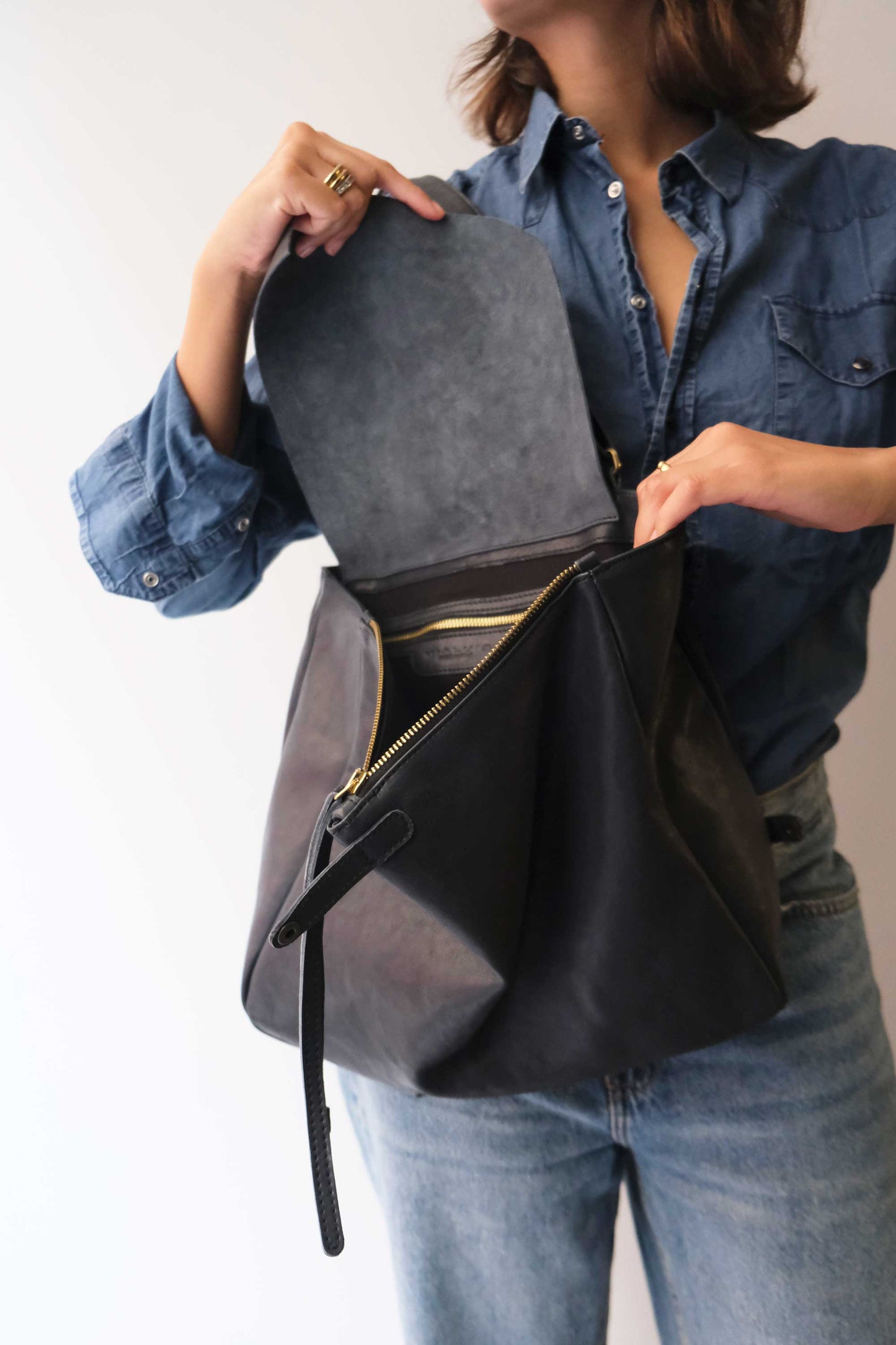 PRE ORDER discount 15%-Gabri tote bag in soft nappa navy- use code PREORDER15 - DELIVERY IS ESTIMATED WITHIN APPROXIMATELY 30 DAYS FROM THE ORDER DATE- Made in Italy -