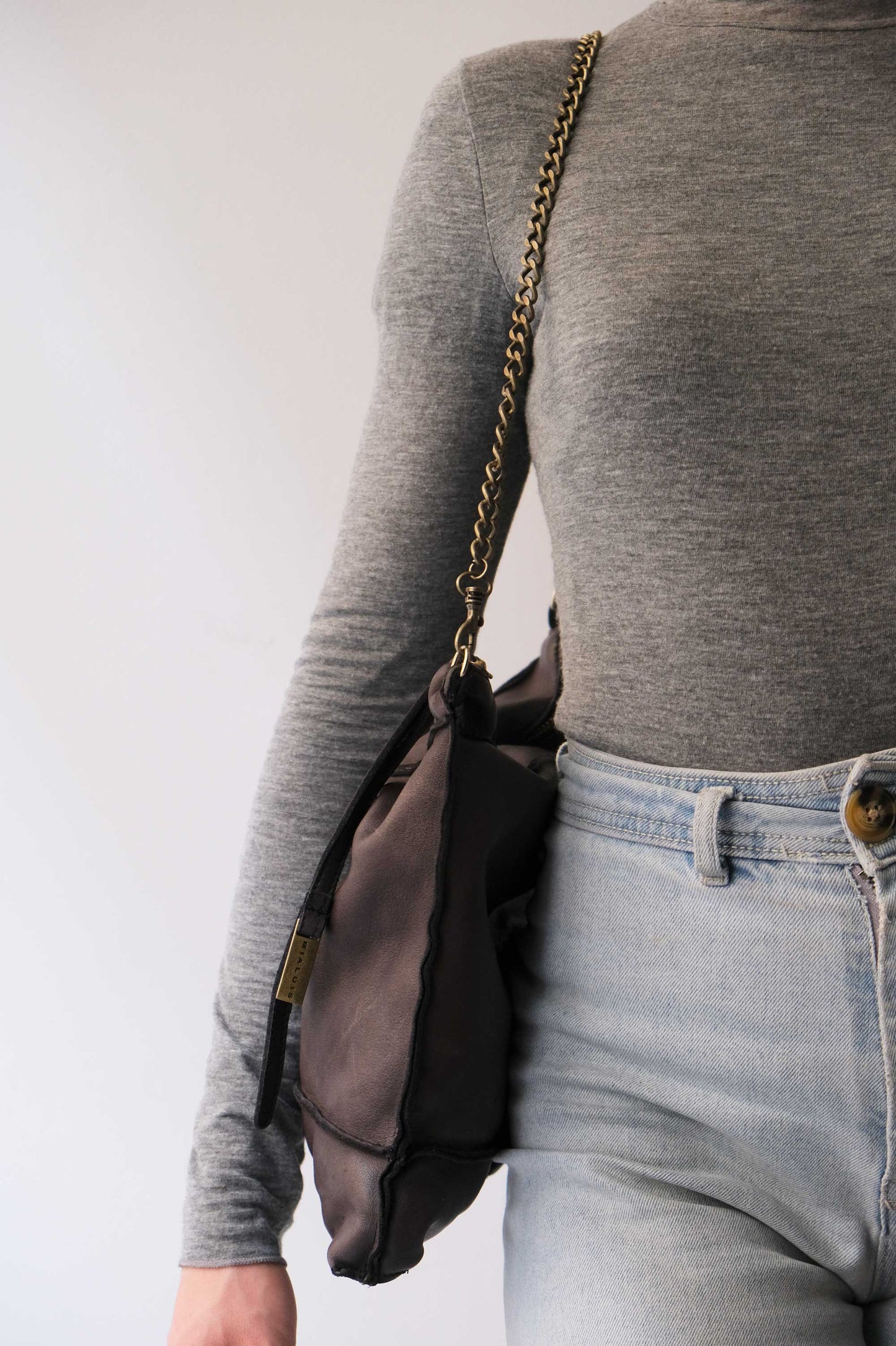 Rezoe brown garment-dyed leather - Made in Italy -