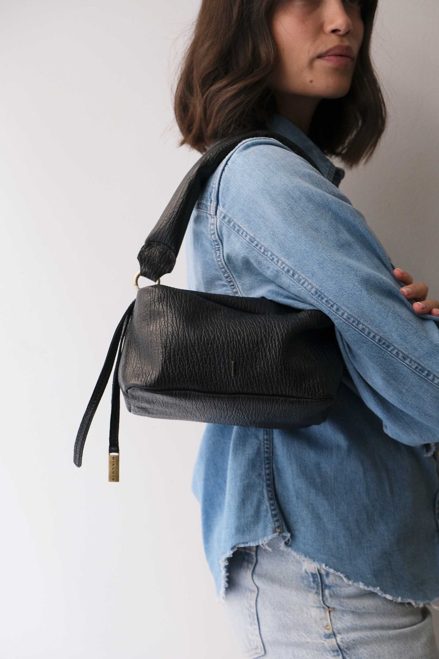 Bobo mini in black shark-effect print leather nappa - Made in Italy -