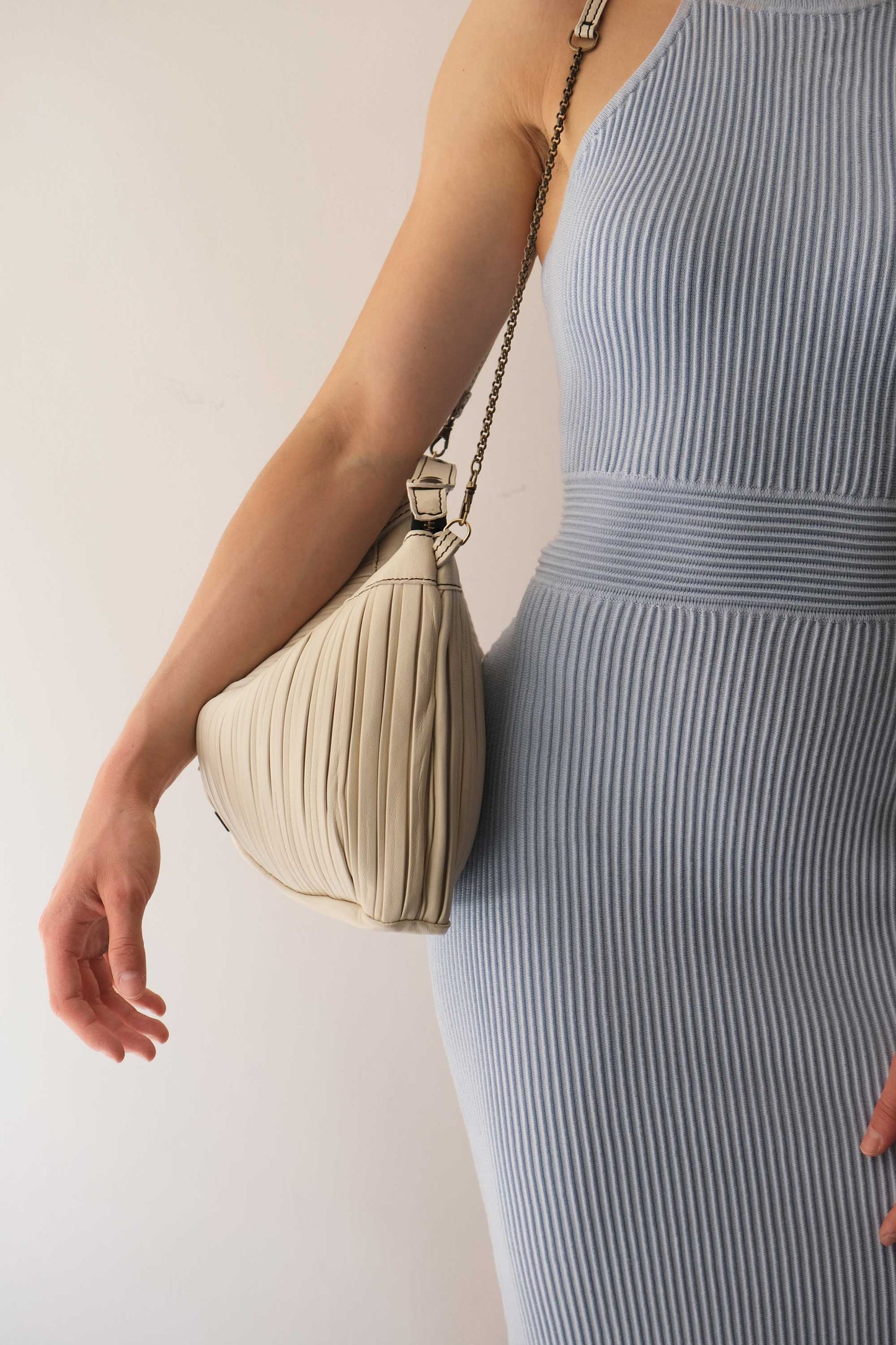Chicca Media hobo bag in cream pleated leather - Made in Italy -