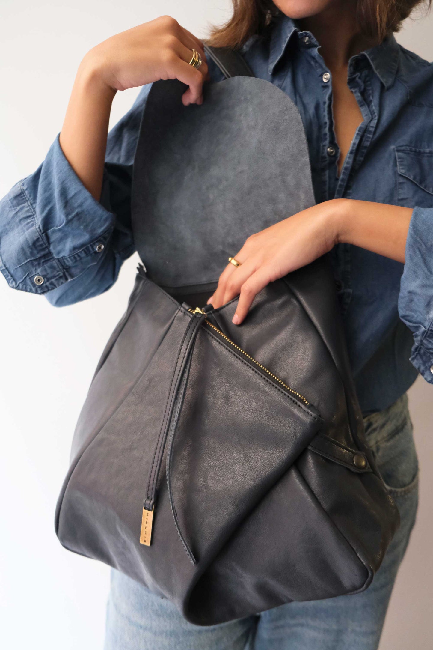 PRE ORDER discount 15%-Gabri tote bag in soft nappa navy- use code PREORDER15 - DELIVERY IS ESTIMATED WITHIN APPROXIMATELY 30 DAYS FROM THE ORDER DATE- Made in Italy -