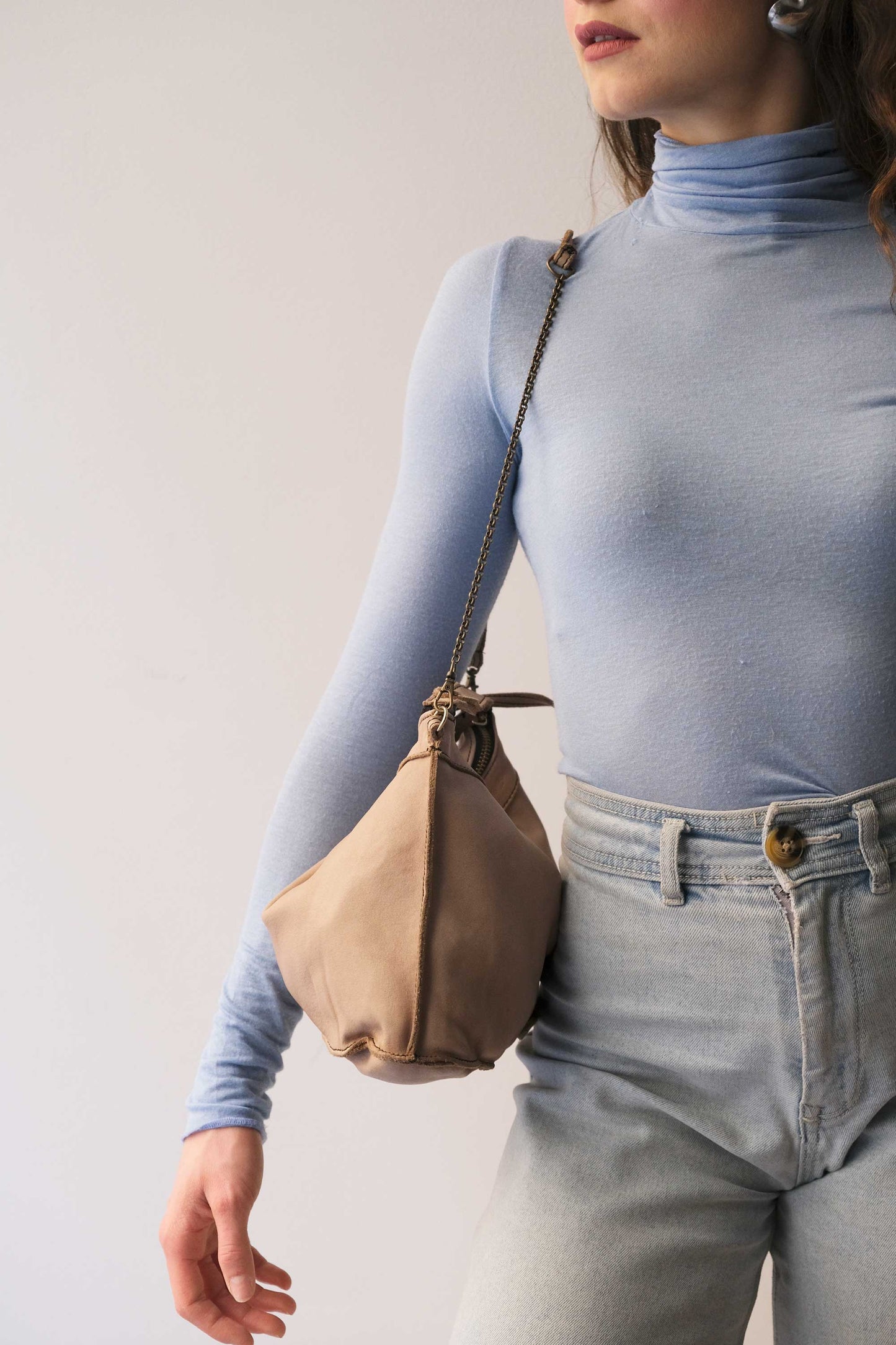 Rechi media hobo bag sand garment-dyed leather - Made in Italy -