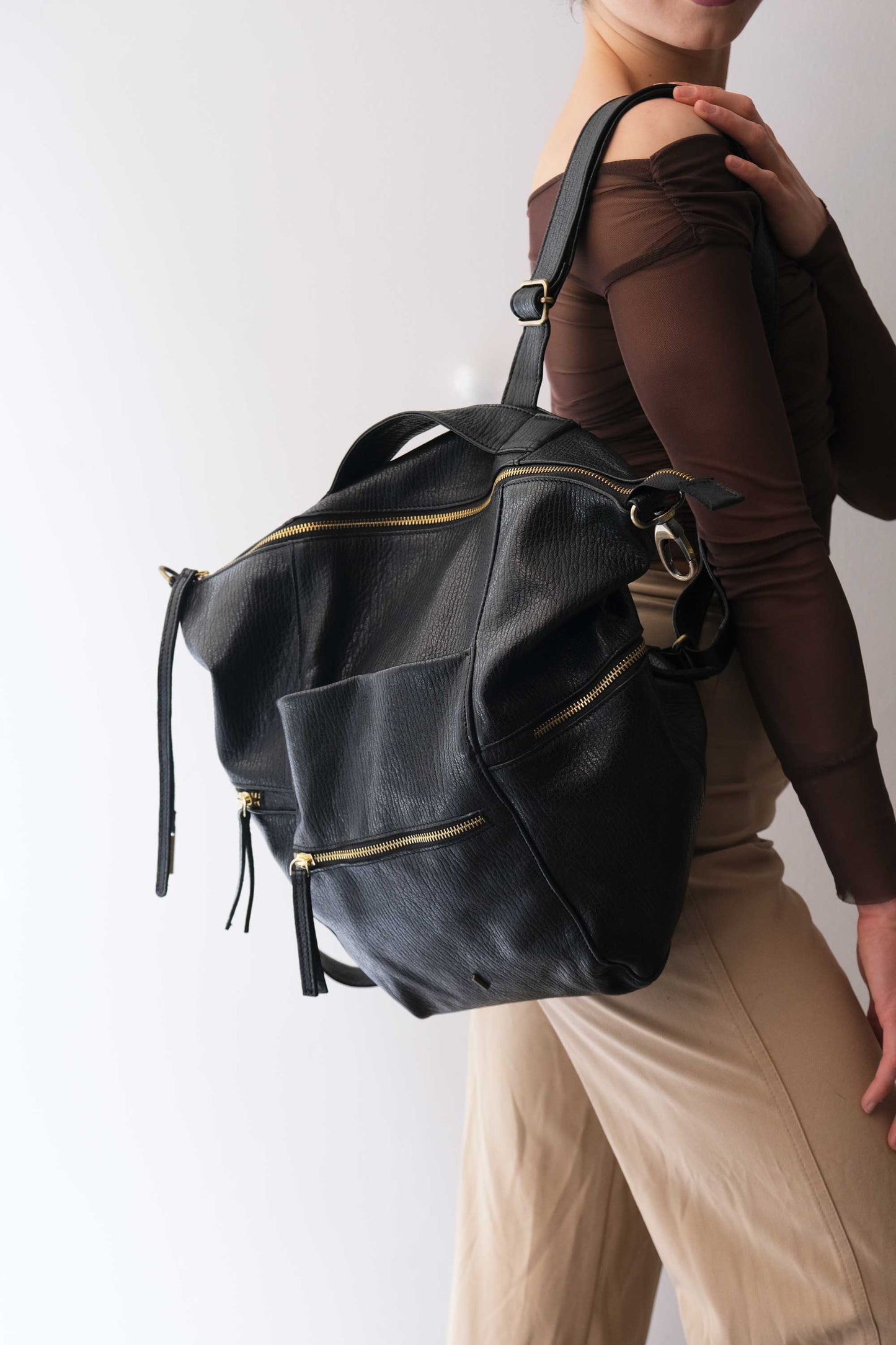 Vicky2 backpack in black shark-print vegetable-tanned nappa leather - Made in Italy -