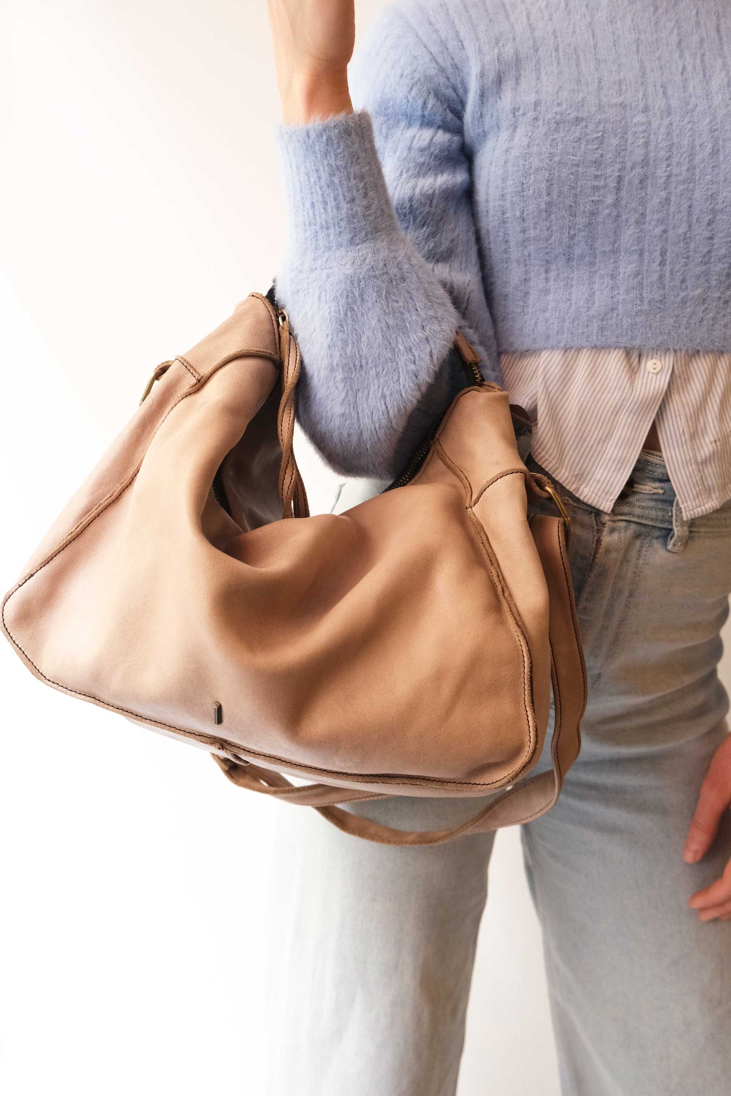 Rechi Big sand garment-dyed leather - Made in Italy -