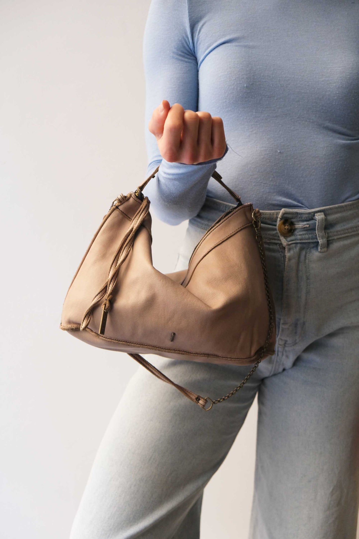 Rechi media hobo bag sand garment-dyed leather - Made in Italy -