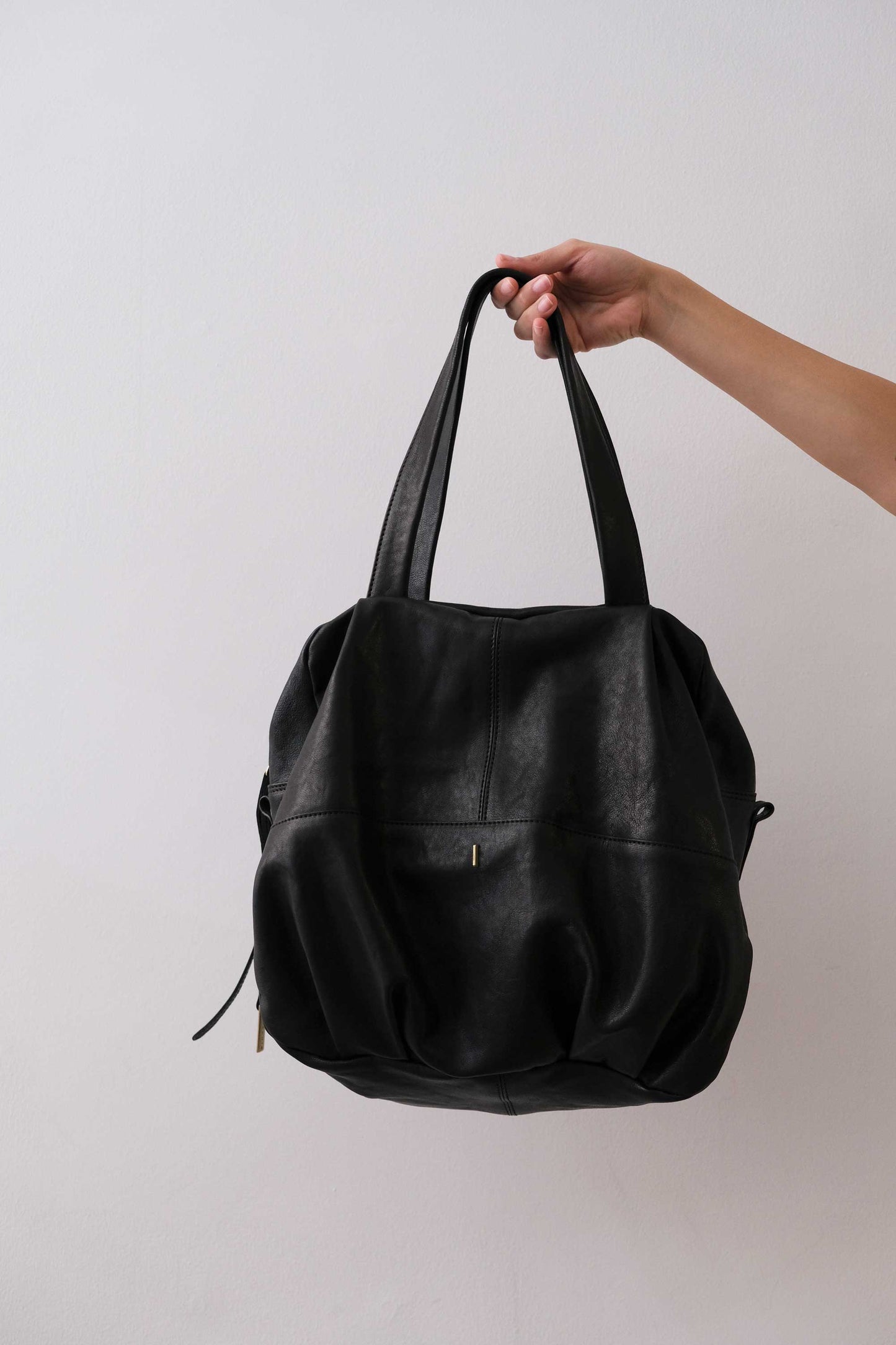 PRE ORDER discount 15%- Riri tote bag in black nappa leather- use code PREORDER15 - DELIVERY IS ESTIMATED WITHIN APPROXIMATELY 30 DAYS FROM THE ORDER DATE - Made in Italy -
