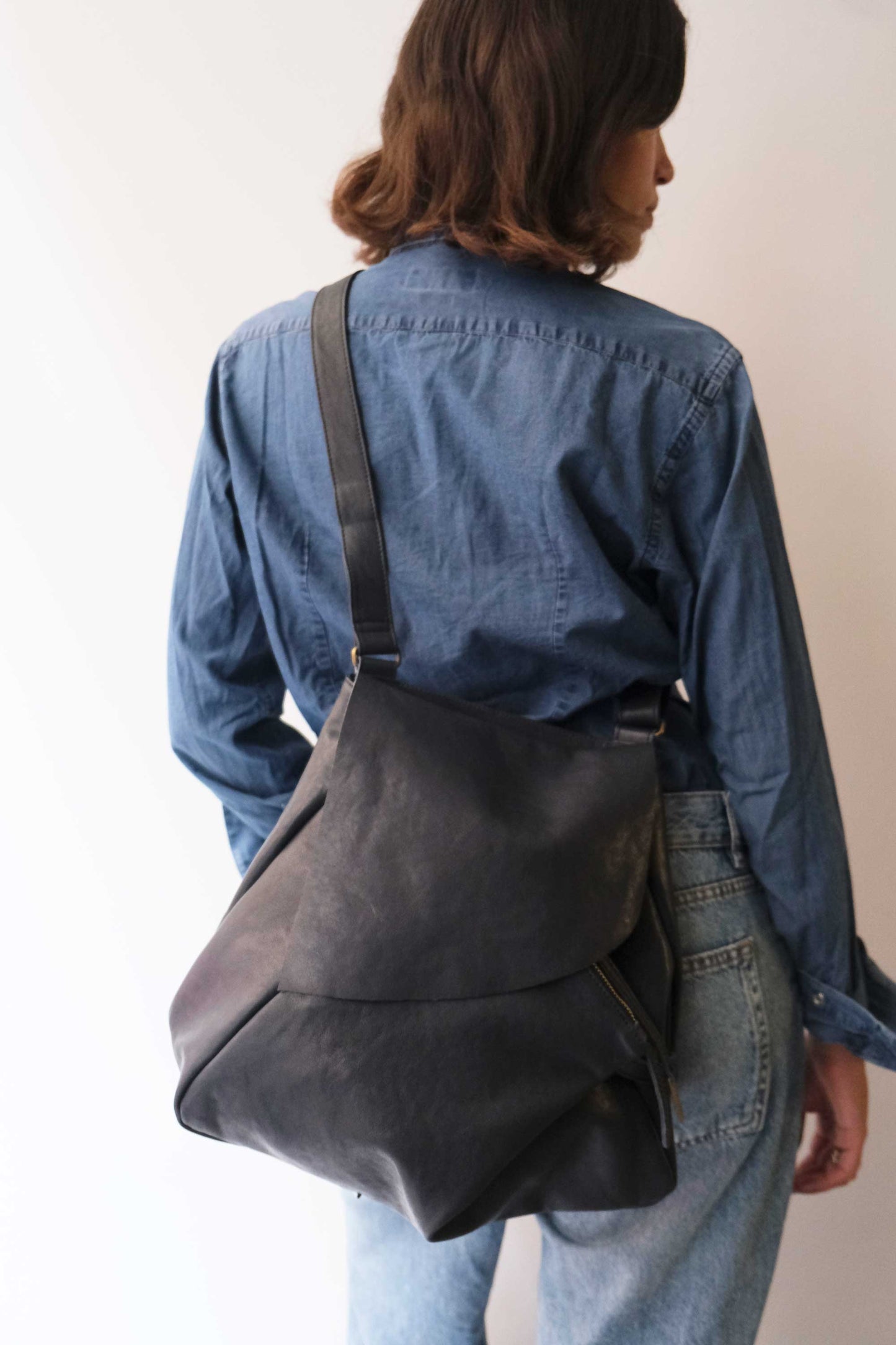 PRE ORDER discount 15%-Gabri tote bag in soft nappa navy- use code PREORDER15 - DELIVERY IS ESTIMATED WITHIN APPROXIMATELY 30 DAYS FROM THE ORDER DATE- Made in Italy -