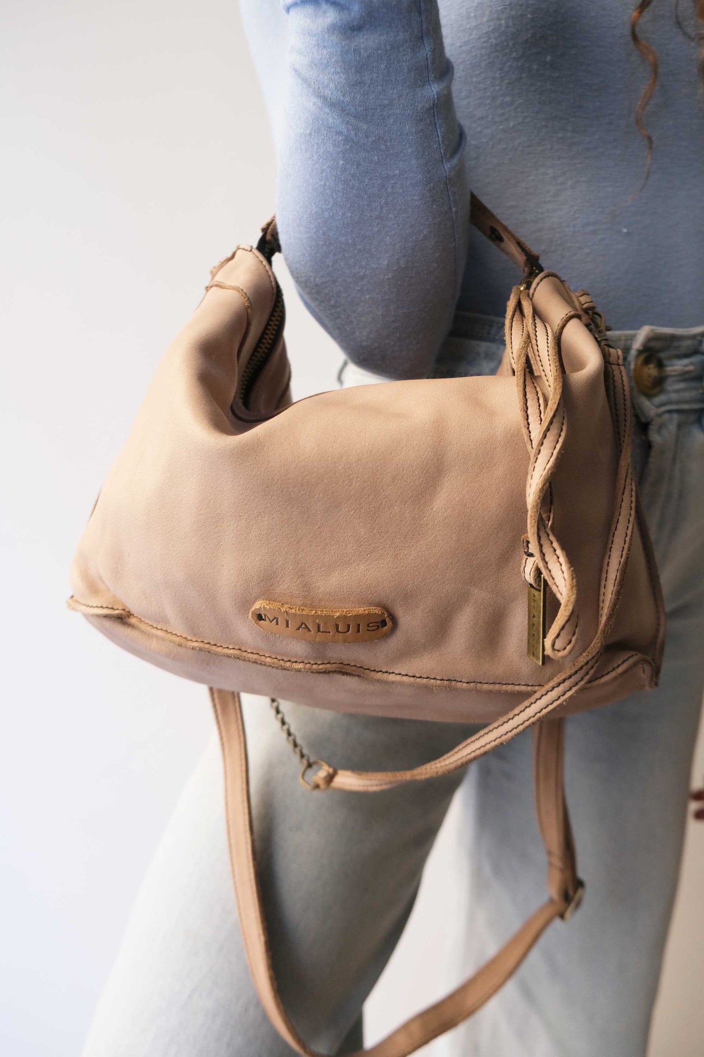 Rechi media hobo bag sand garment-dyed leather - Made in Italy -