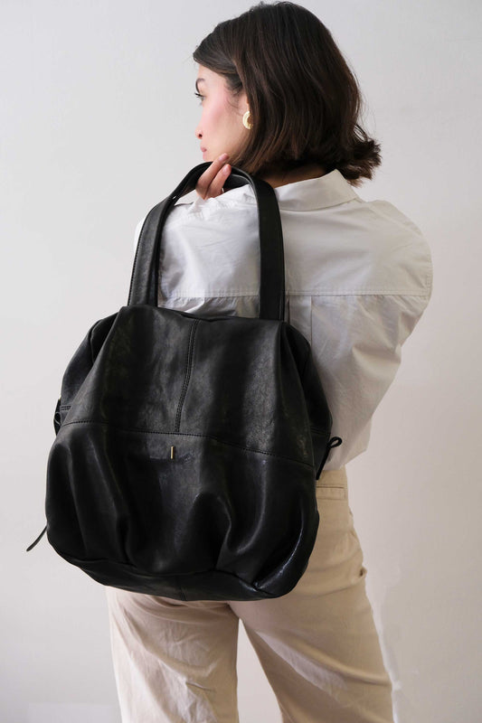 PRE ORDER discount 15%- Riri tote bag in black nappa leather- use code PREORDER15 - DELIVERY IS ESTIMATED WITHIN APPROXIMATELY 30 DAYS FROM THE ORDER DATE - Made in Italy -