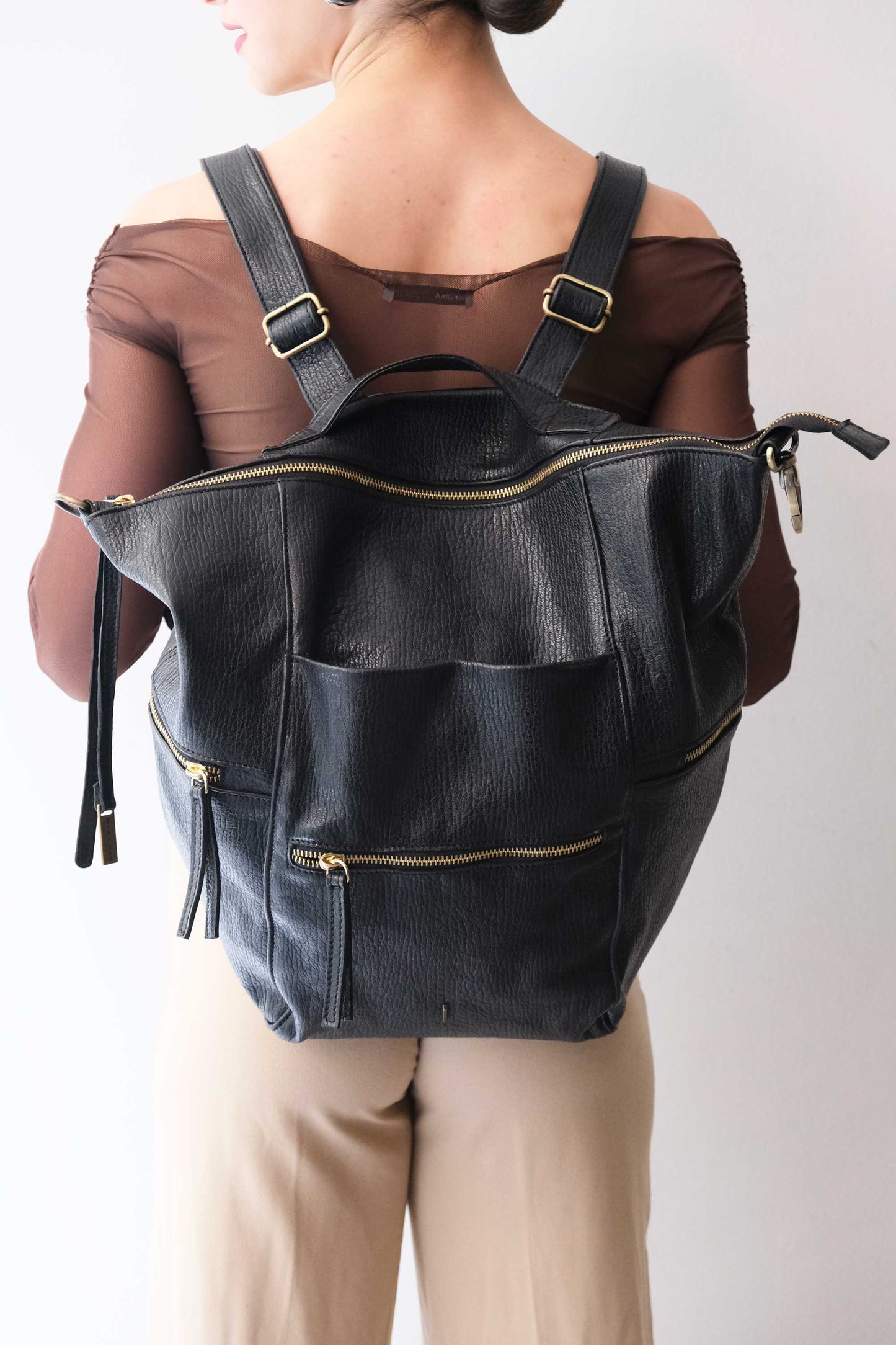 Vicky2 backpack in black shark-print vegetable-tanned nappa leather - Made in Italy -