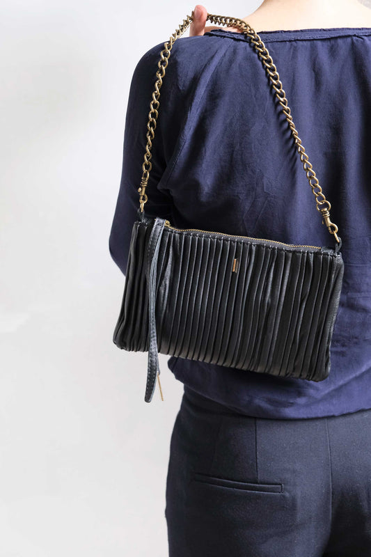 Mikin pochette in black pleated leather - Made in Italy -