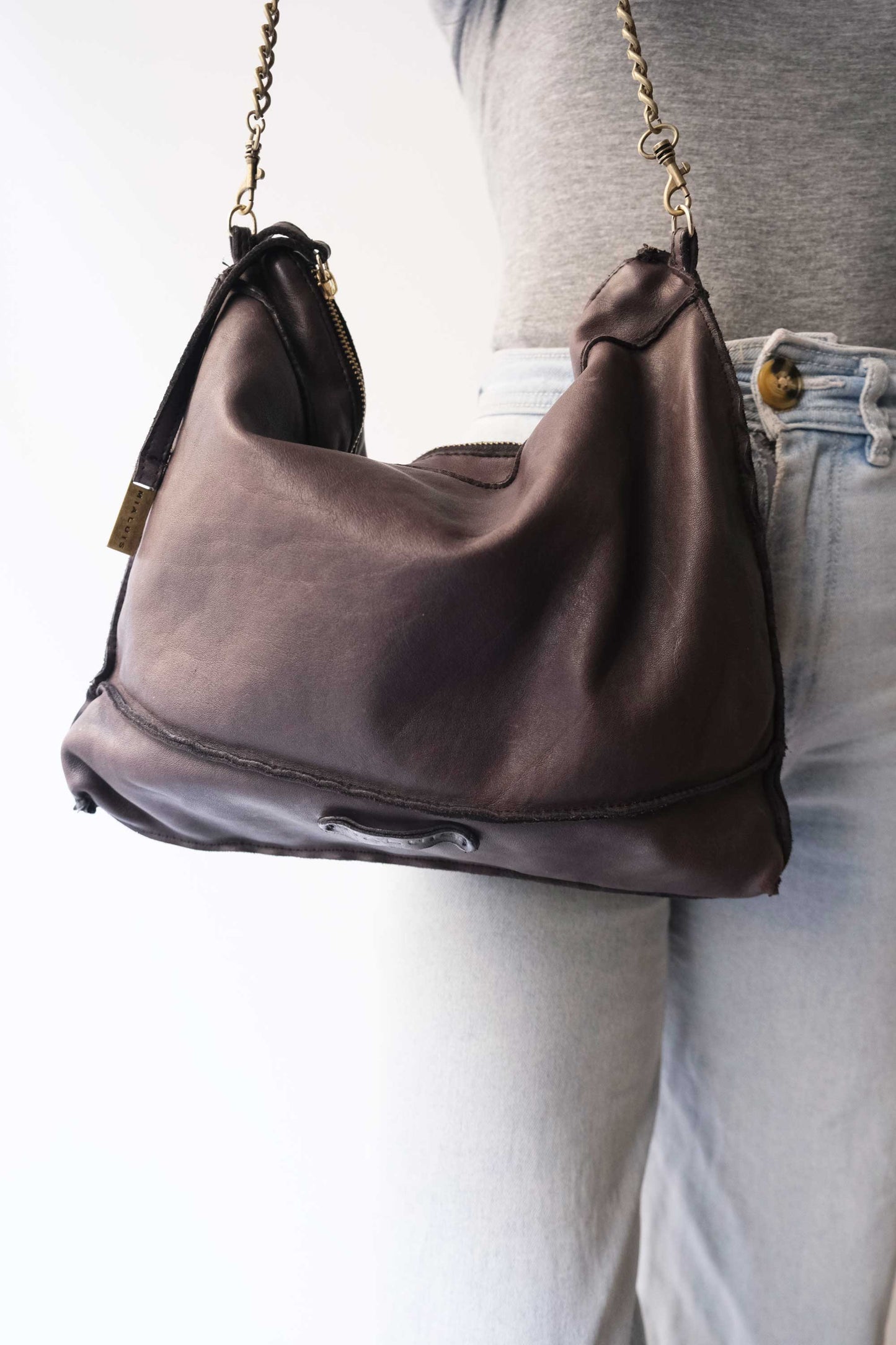 Rezoe brown garment-dyed leather - Made in Italy -