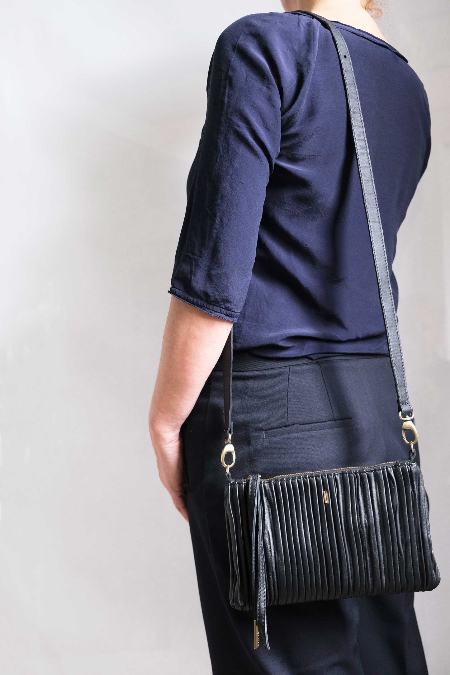 Mikin pochette in black pleated leather - Made in Italy -
