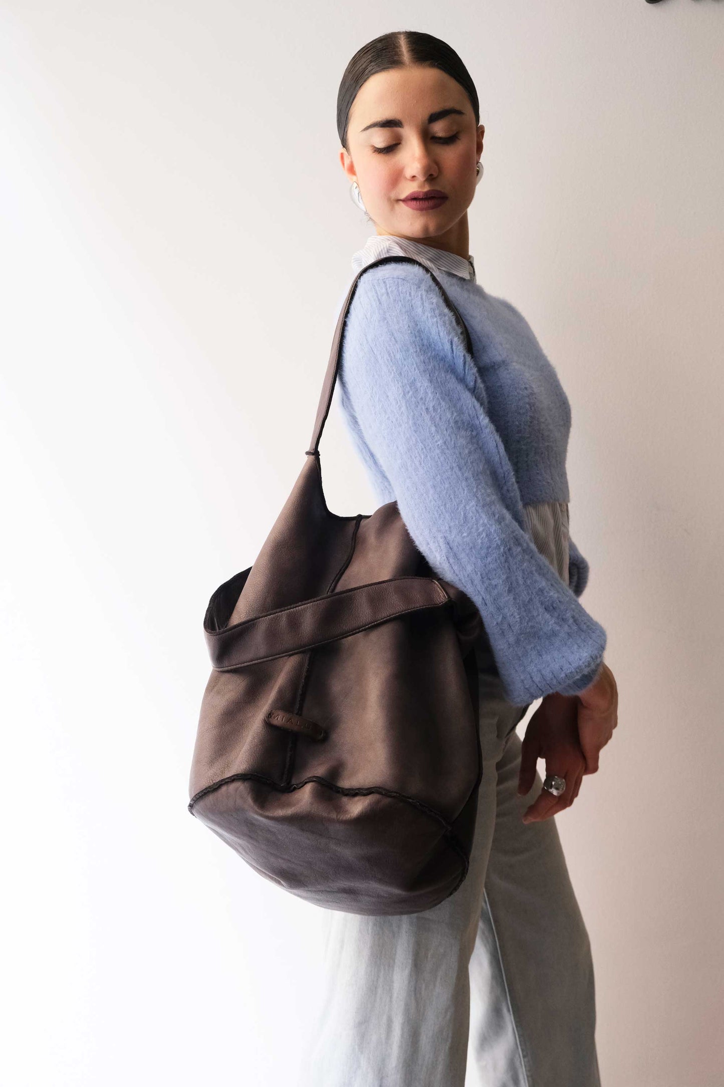 Re bag brown garment-dyed leather - Made in Italy -