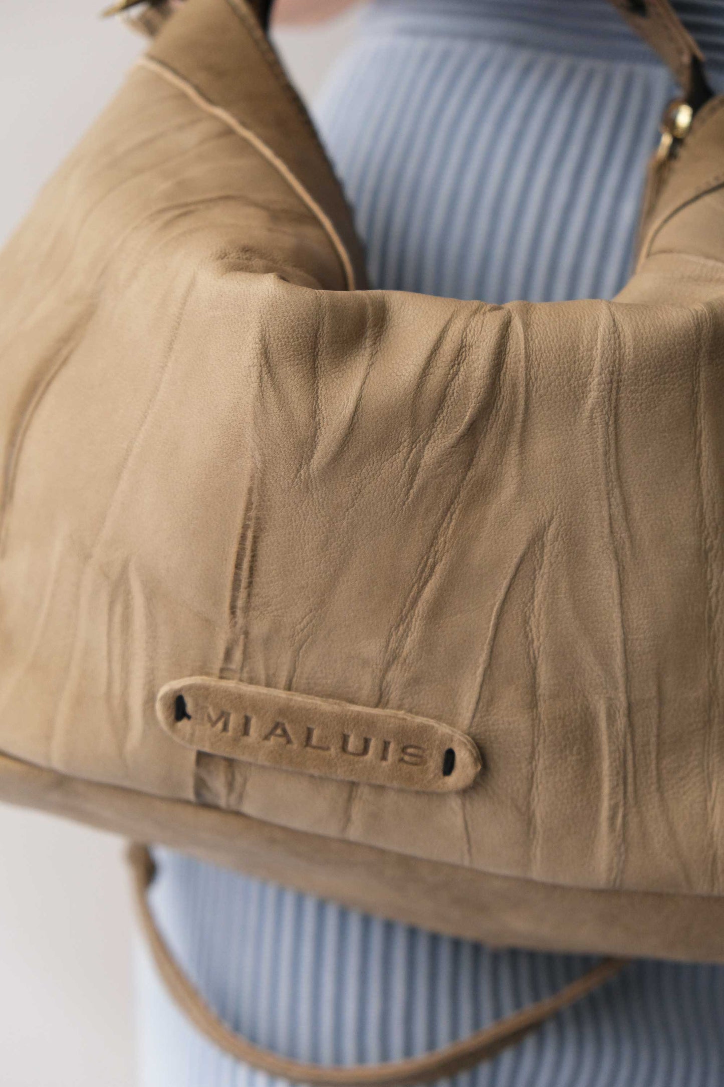 Chicca Media hobo bag in shark lomé nappa - Made in Italy -