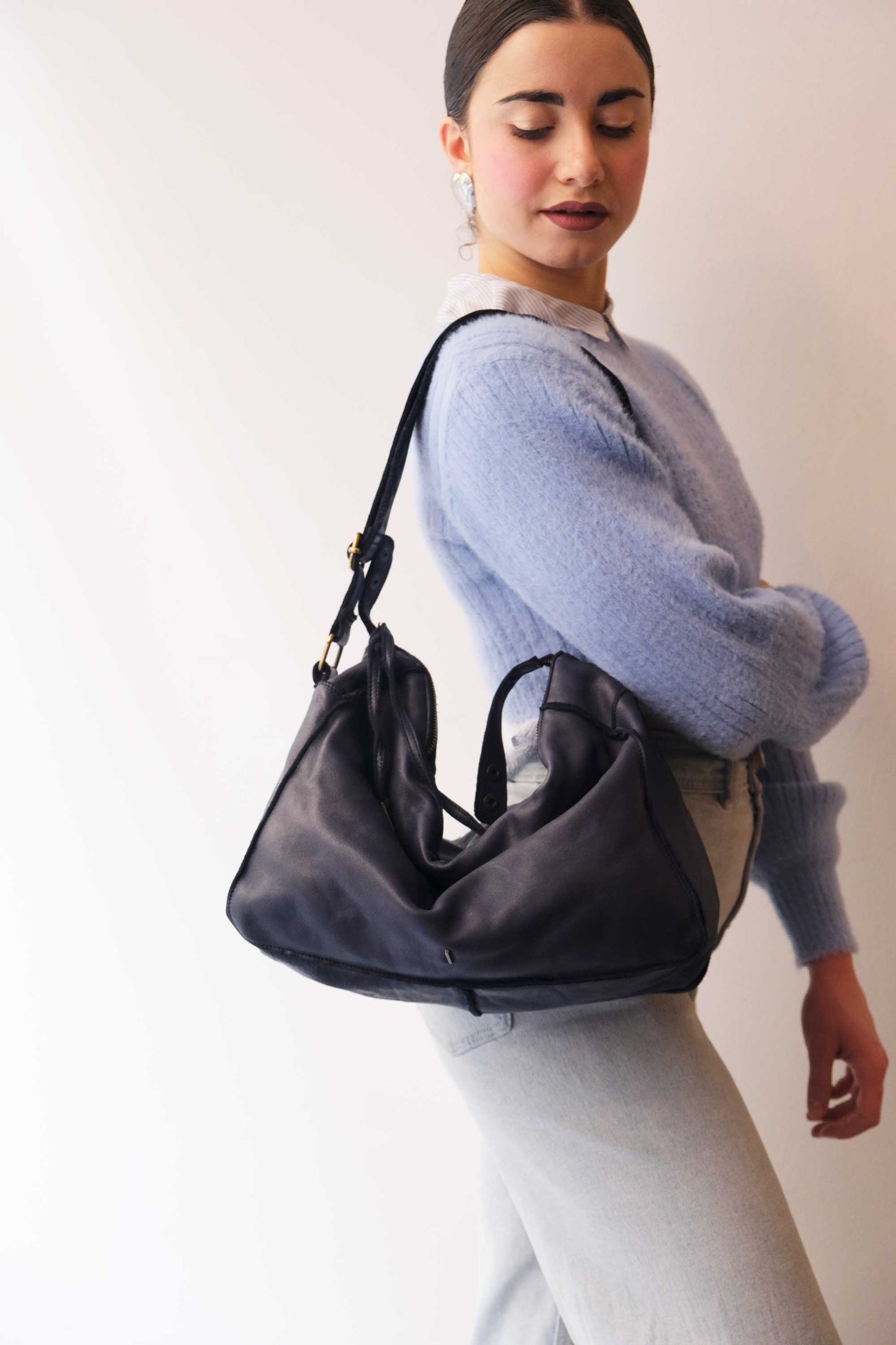 Rechi Big navy garment-dyed leather - Made in Italy -