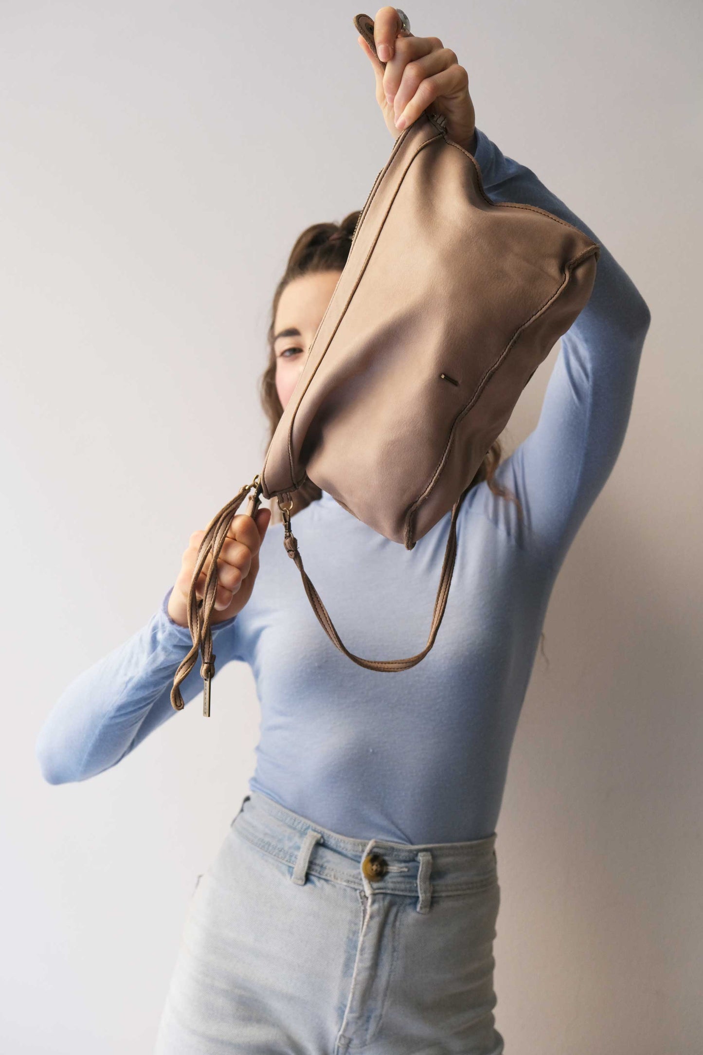 Rechi media hobo bag sand garment-dyed leather - Made in Italy -