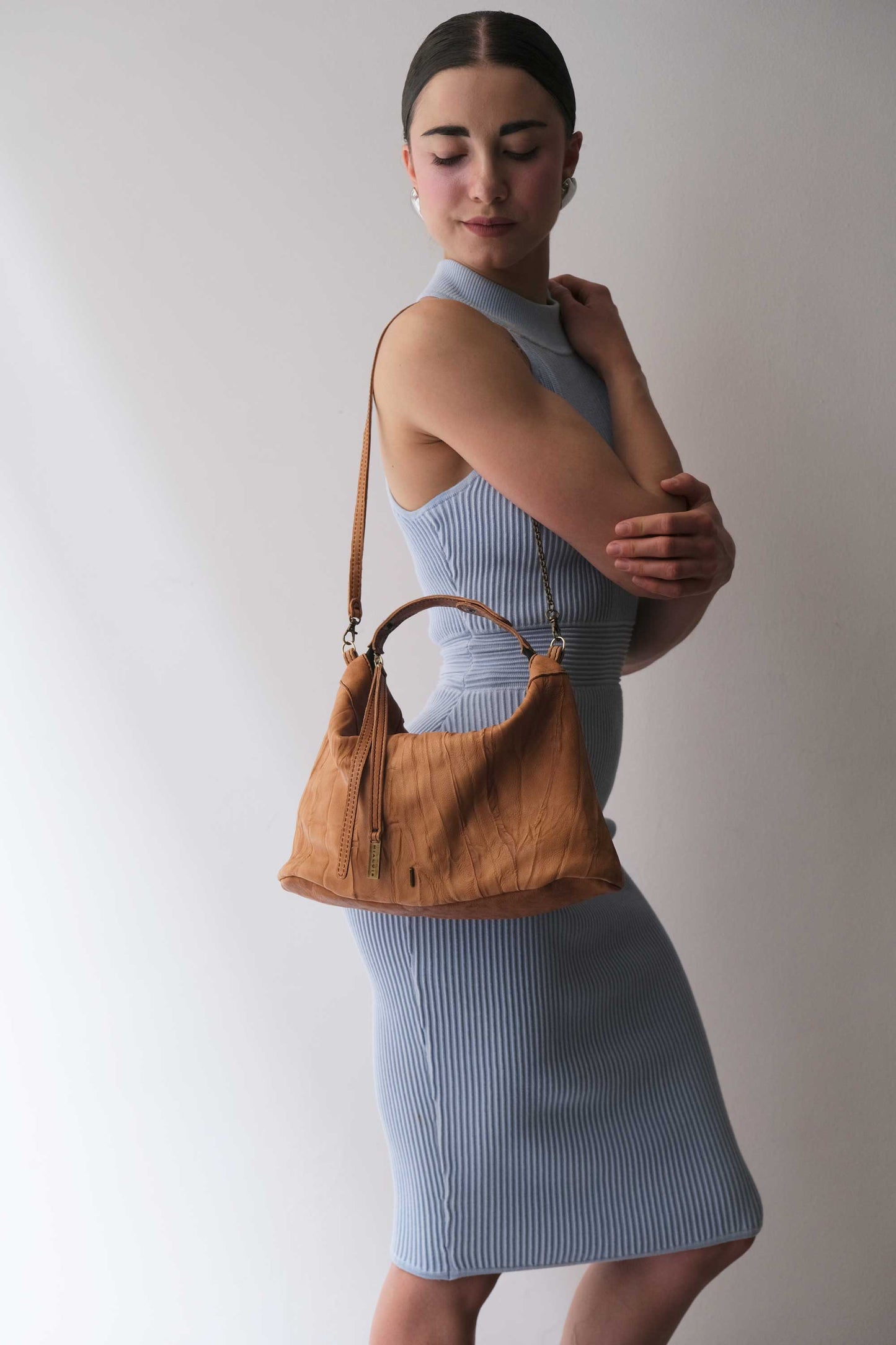 Chicca Media hobo bag in cognac lomé nappa - Made in Italy -