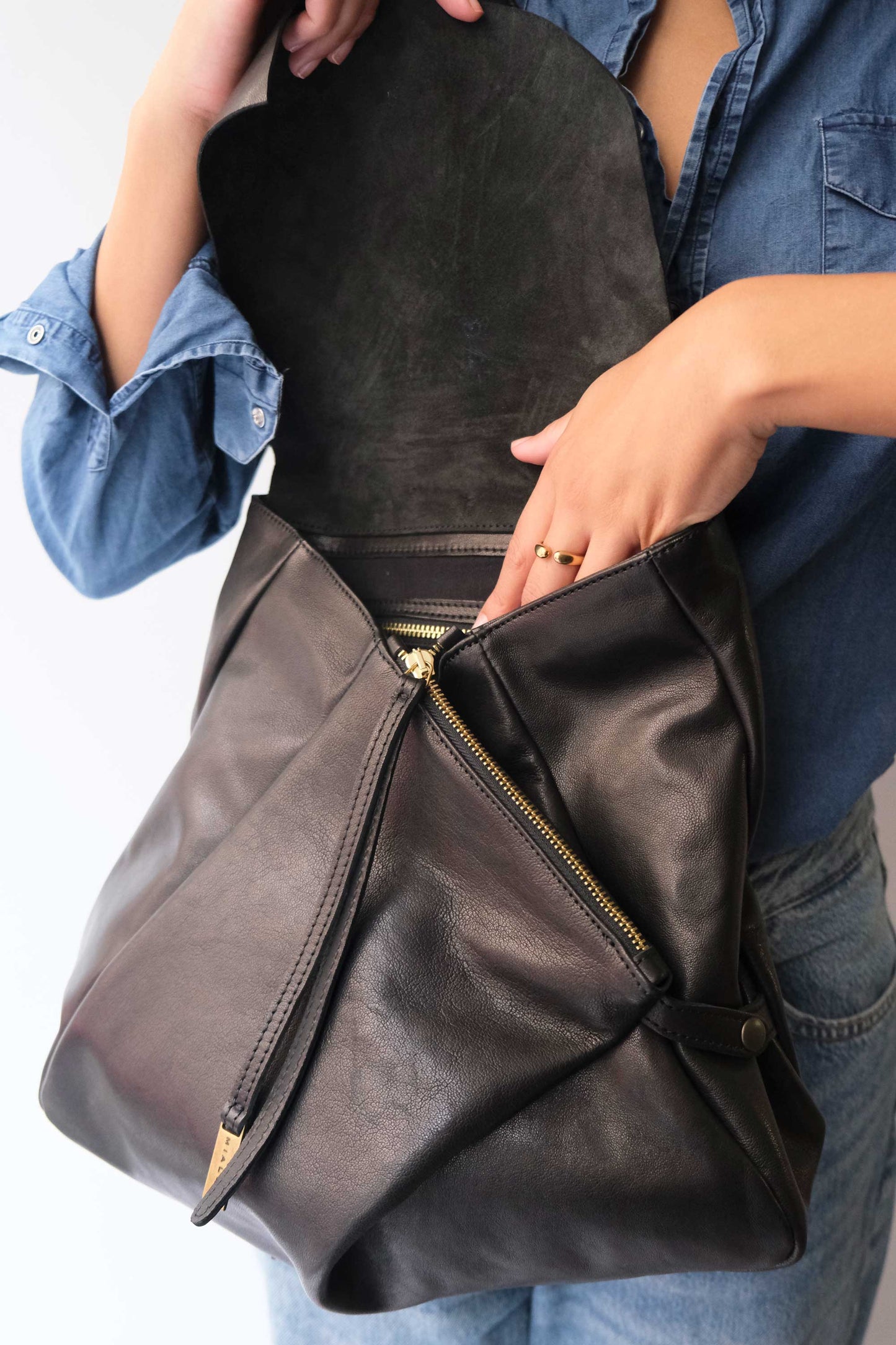 PRE ORDER discount 15%-Gabri tote bag in black soft nappa- use code PREORDER15 - DELIVERY IS ESTIMATED WITHIN APPROXIMATELY 30 DAYS FROM THE ORDER DATE- Made in Italy -