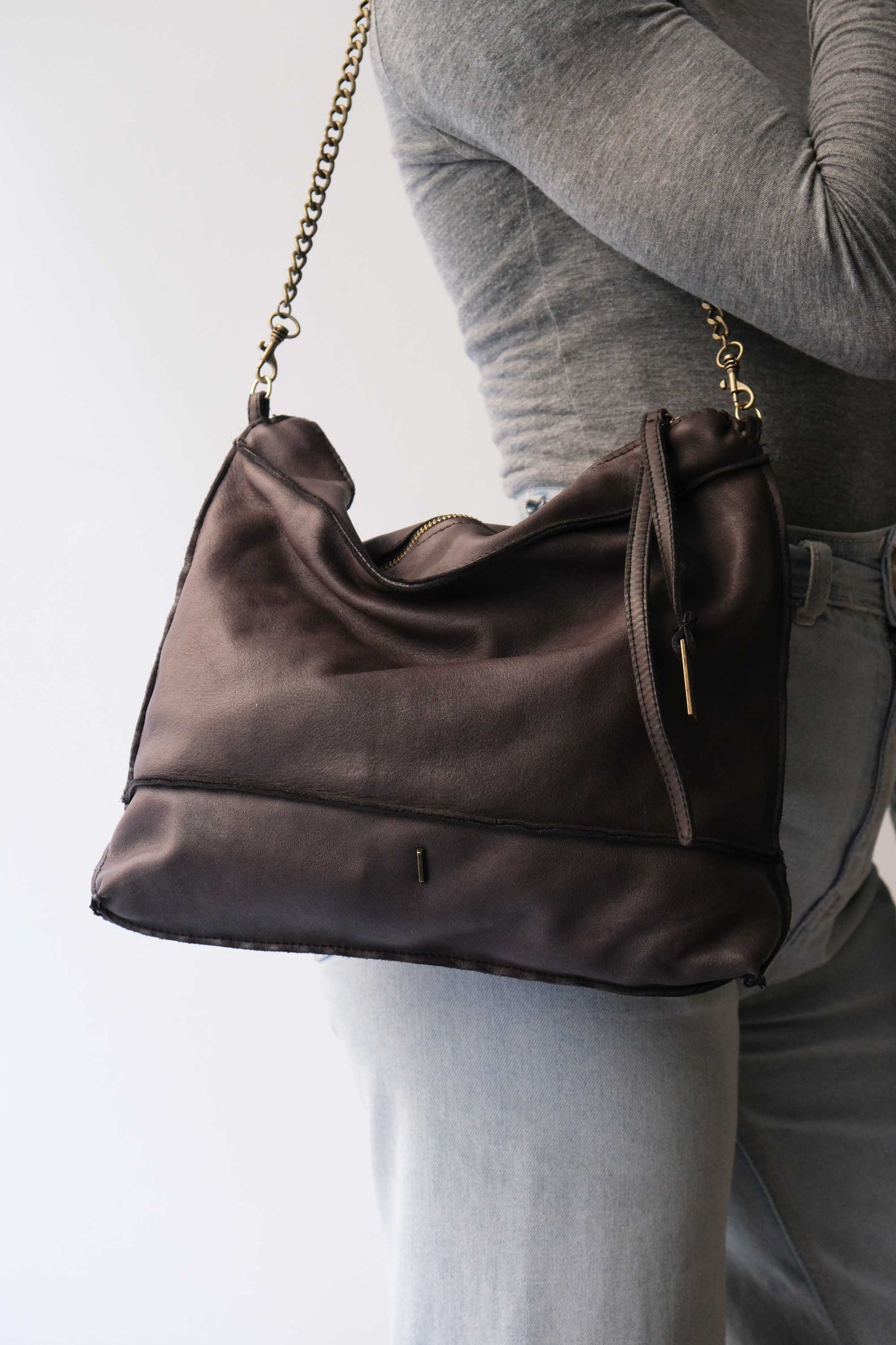 Rezoe brown garment-dyed leather - Made in Italy -