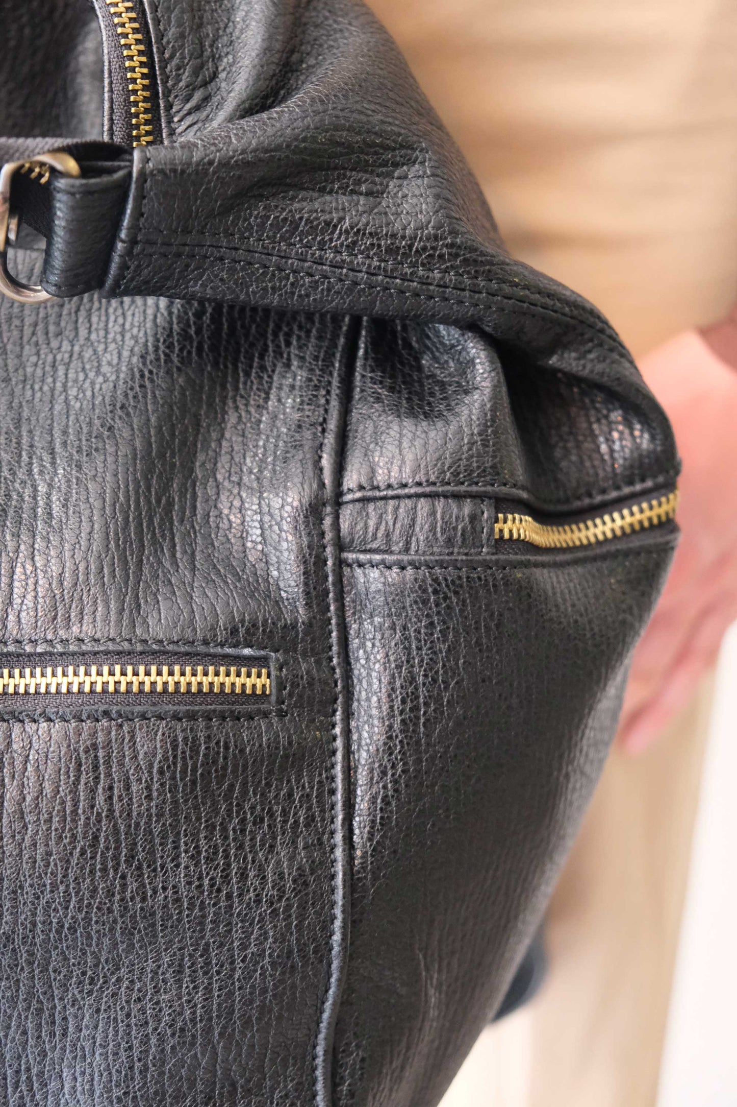 Vicky2 backpack in black shark-print vegetable-tanned nappa leather - Made in Italy -