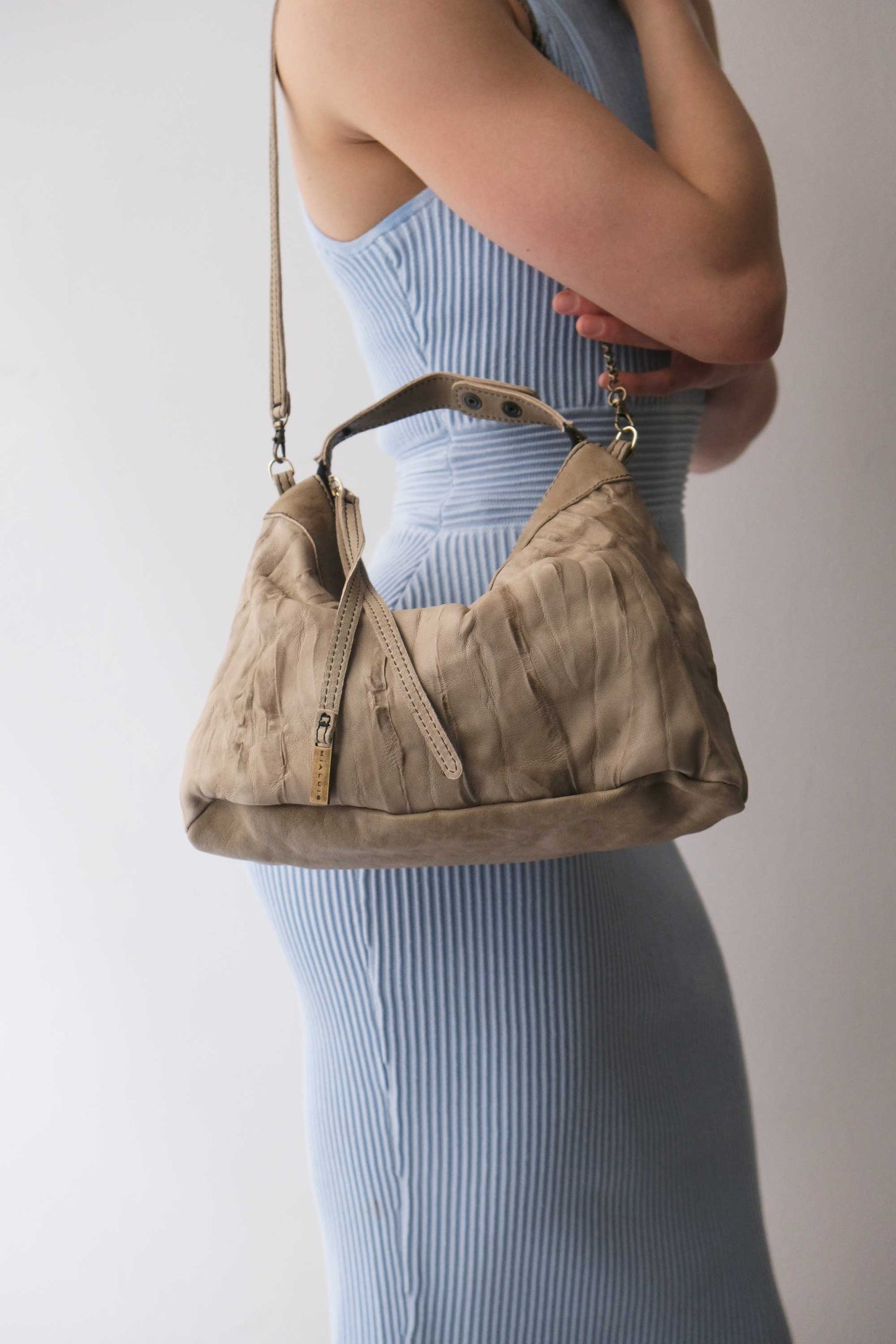 Chicca Media hobo bag in shark lomé nappa - Made in Italy -