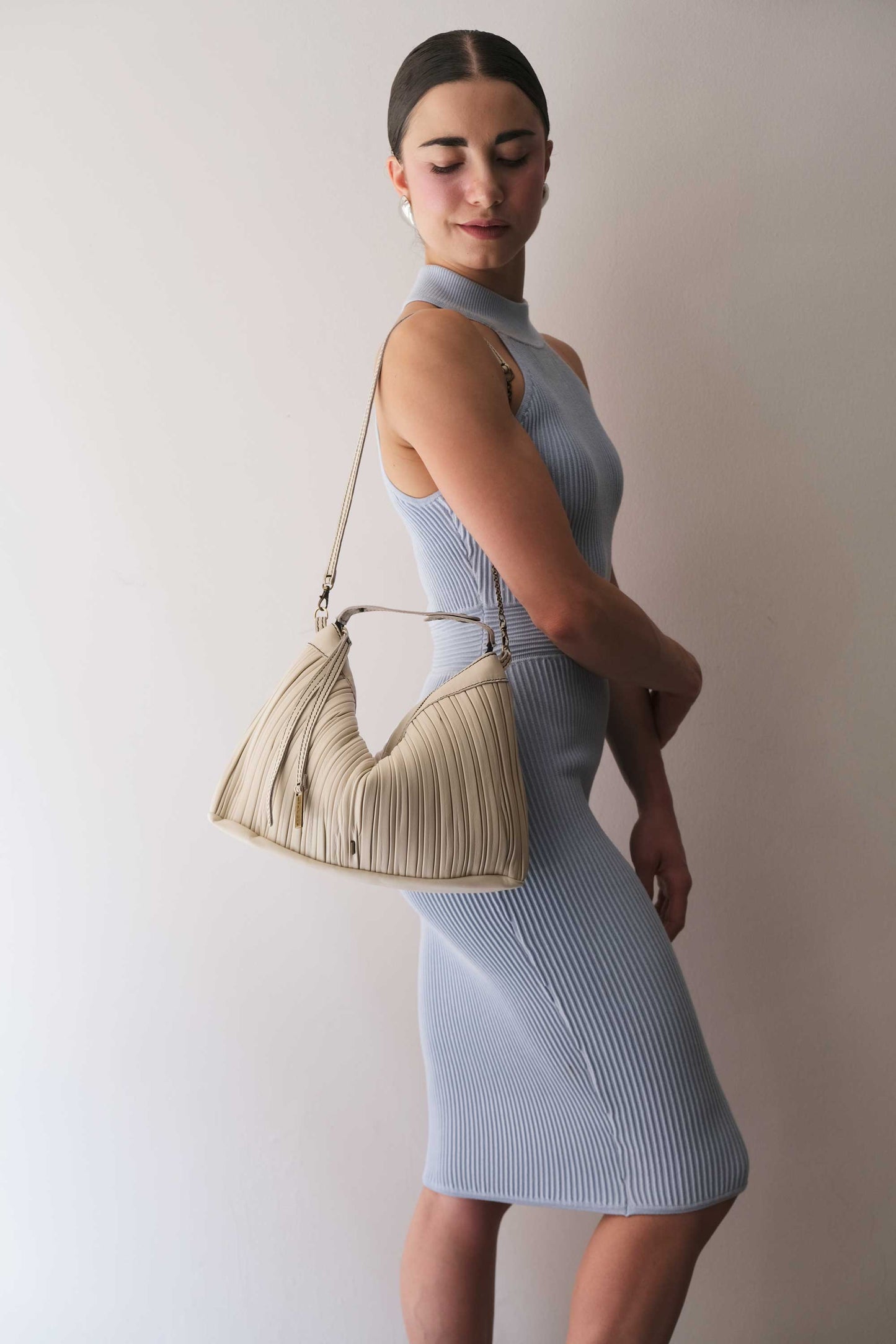Chicca Media hobo bag in cream pleated leather - Made in Italy -