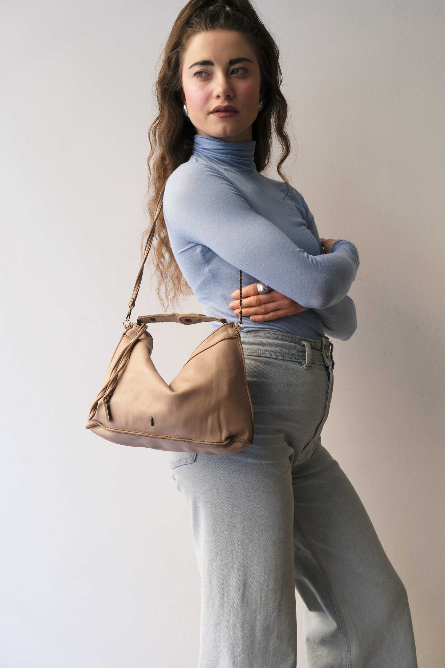 Rechi media hobo bag sand garment-dyed leather - Made in Italy -